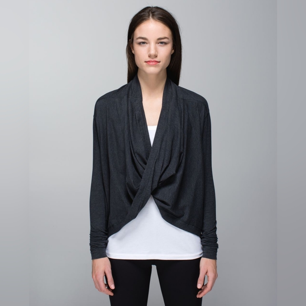 Lululemon Iconic Wrap - first Edition!